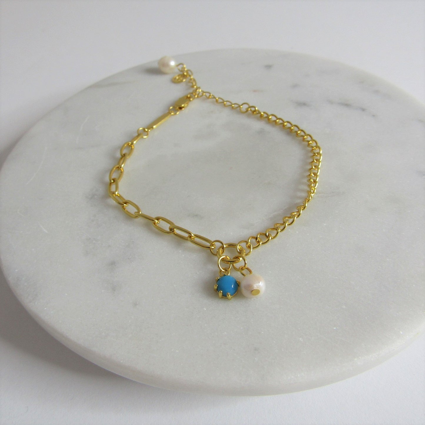 Aqua & pearl bracelet - gold