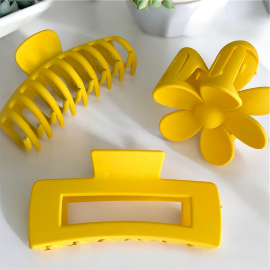 Pince à cheveux jaune